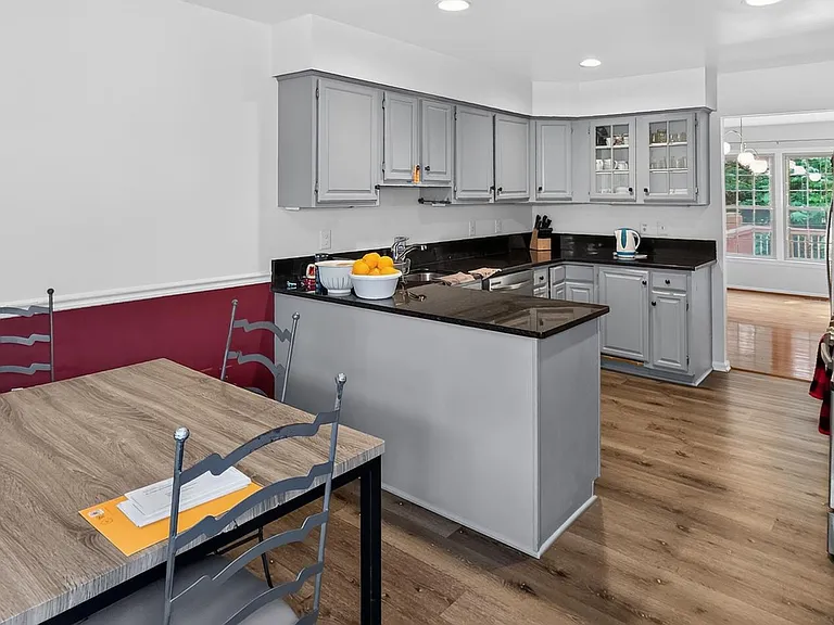 9205 Gatewater Ter — Photo 17