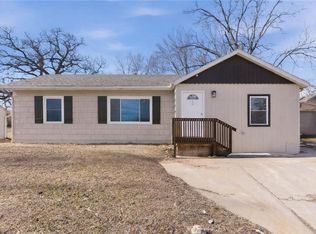 4614 NE Antioch Rd, Kansas City, MO 64117