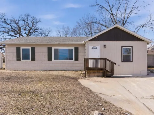 4614 NE Antioch Rd, Kansas City, MO 64117