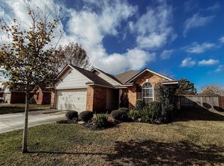 1167 Thomas Dr, Angleton, TX 77515