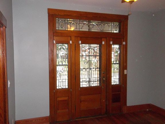 5th image of 3743 Saint Martins Pl