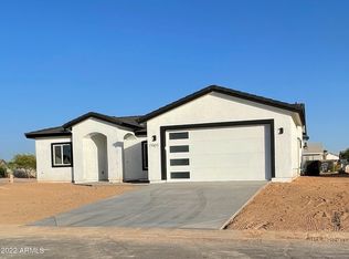 13905 S Avalon Rd, Arizona City, AZ 85123