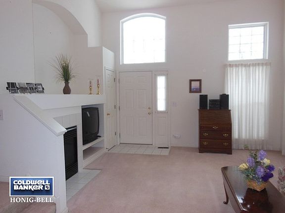 2nd image of 1372 Spencer Ln