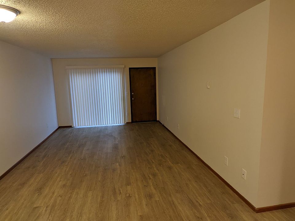 Building Photo 5