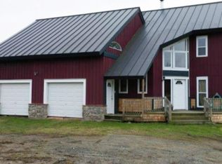 1576 Bear Mountain Rd, North Troy, VT 05859