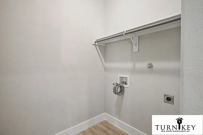 8039 Arbor Ave — Photo 9