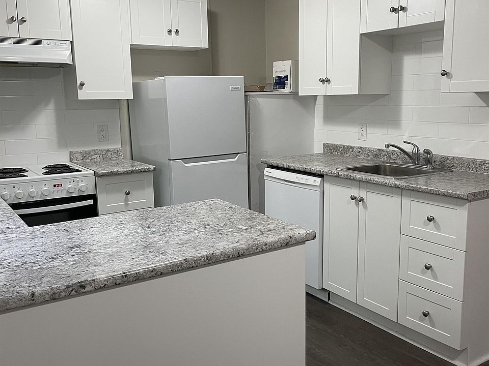 1st image of 166 Saint Andrew St #1017981