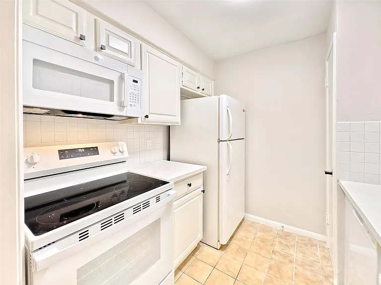 2507 Montrose Blvd #49 — Photo 13