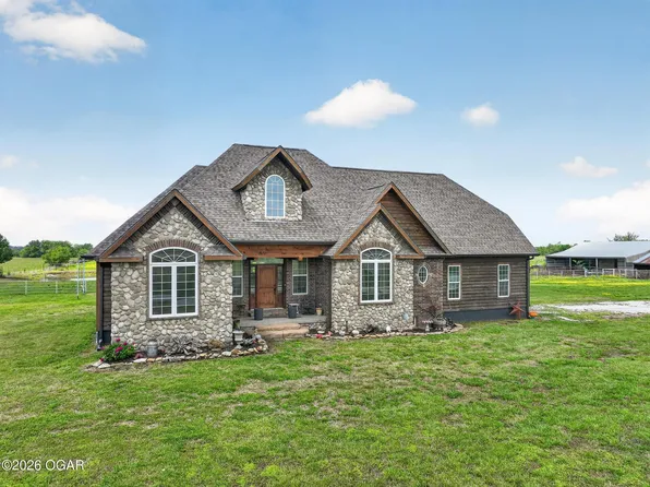 19600 Kodiak Rd, Neosho, MO 64850