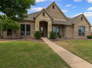 1410 Plum Creek Dr, Midlothian, TX 76065