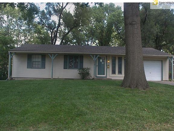 2nd image of 10210 W 89th St