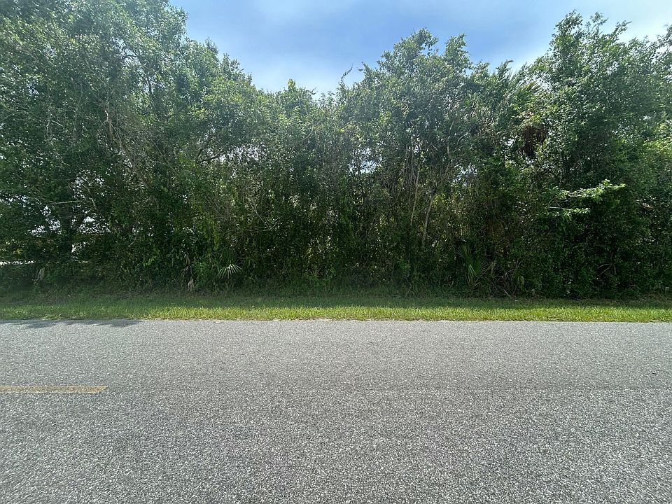 2nd image of 3489 NW 34TH Avenue