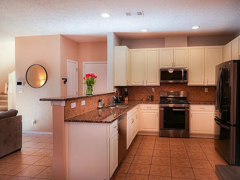 4221 Luz De Estrella — Photo 6