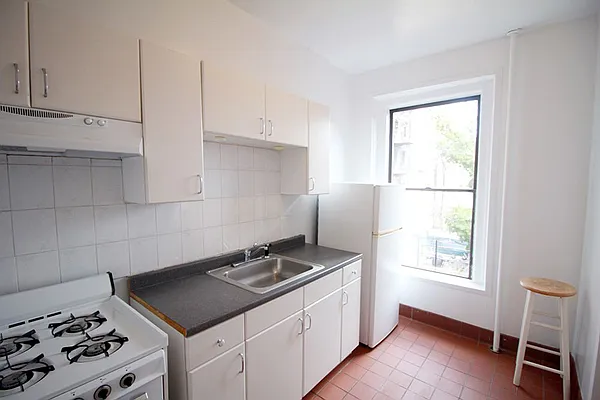 Rented by Nest Seekers International | media 10