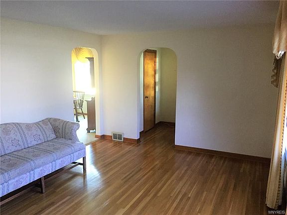 3rd image of 58 Raymond Ave