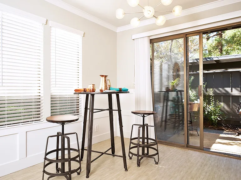 DP5 FURN dining (4)