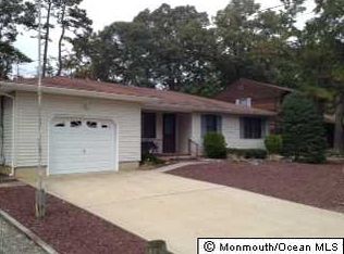34 Laurel Ln, Bayville, NJ 08721