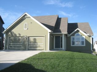 11412 N Bristol Ave, Kansas City, MO 64156