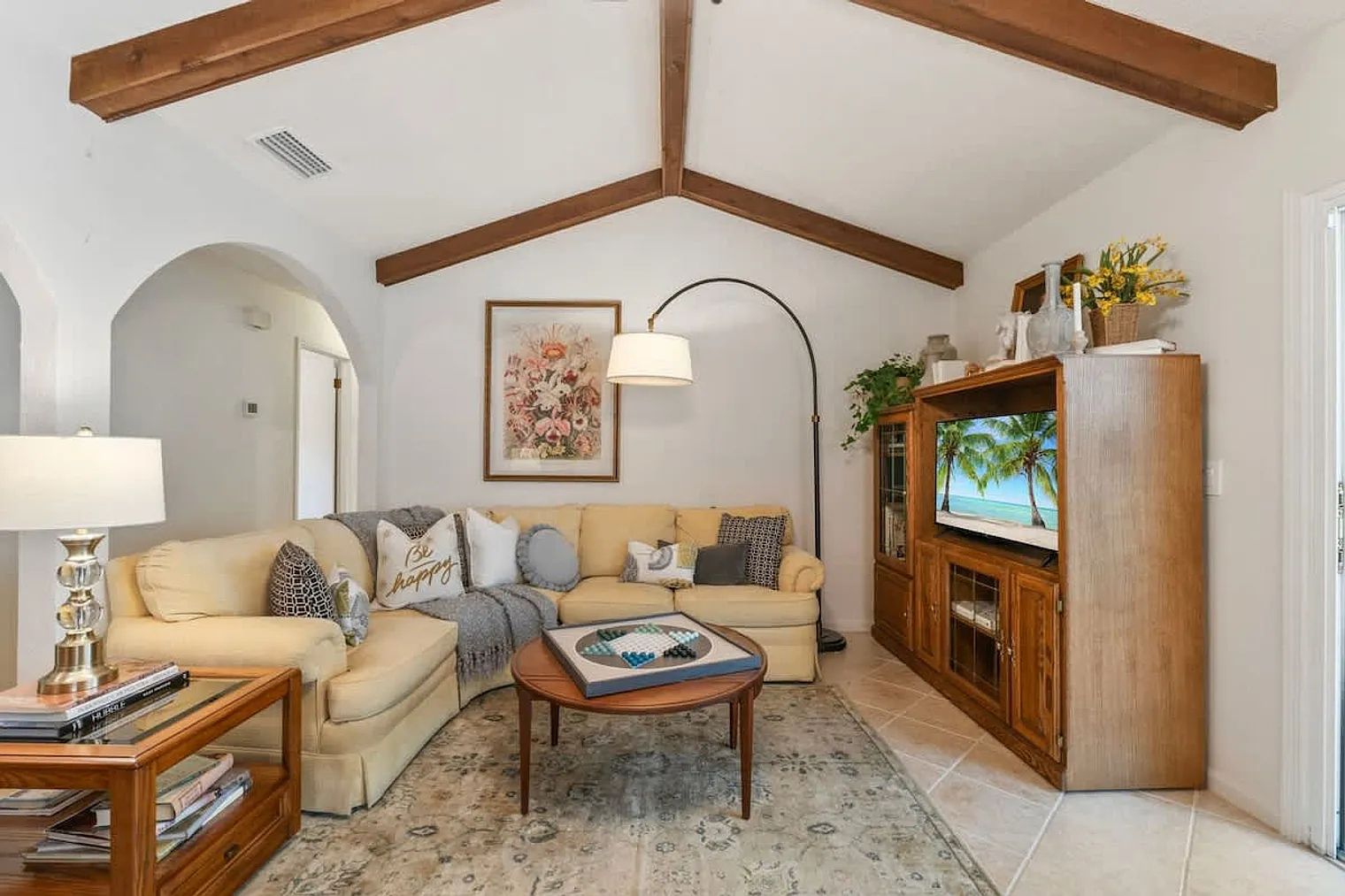 4 bed, 2.0 bath, 1722 sqft, $5,085 — Photo 1