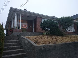 706 N 77th St, Seattle, WA 98103