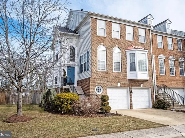 45832 Shagbark Ter, Sterling, VA 20166