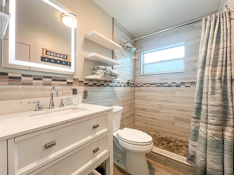 3039 Grant St — Photo 32
