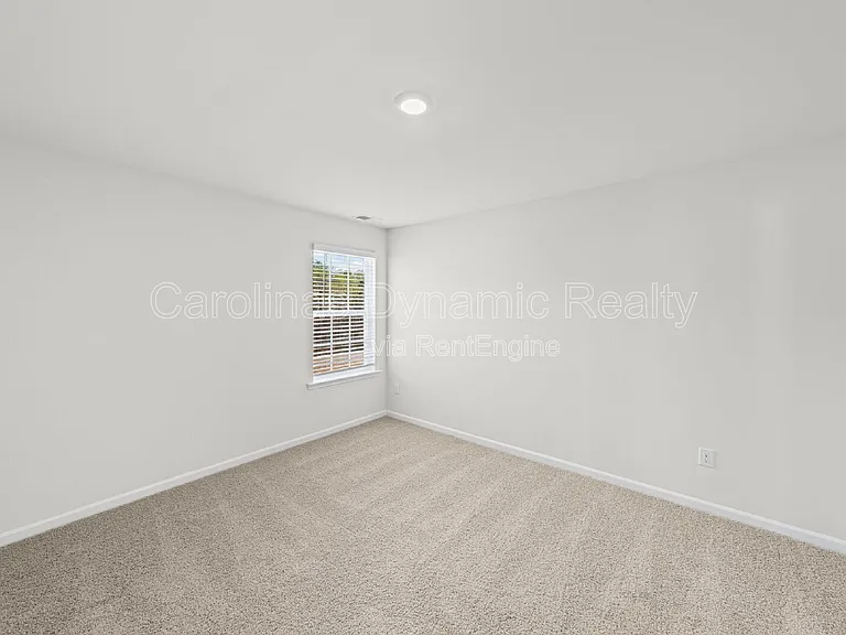 204 Calvin Creek Dr — Photo 34