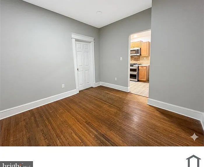 303 Webster St NW — Photo 4