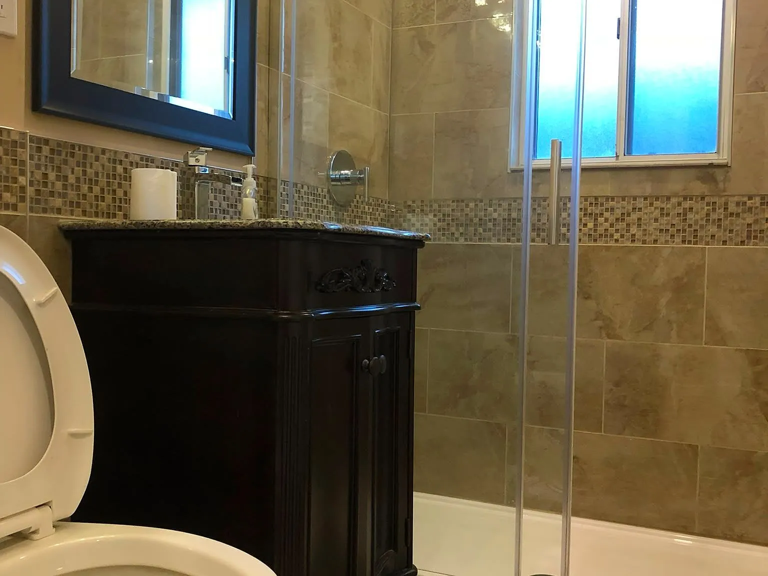 3 bed, $2,350 — Photo 4