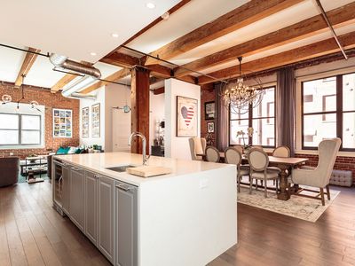 15 Sleeper St APT 205, Boston, MA, 02210