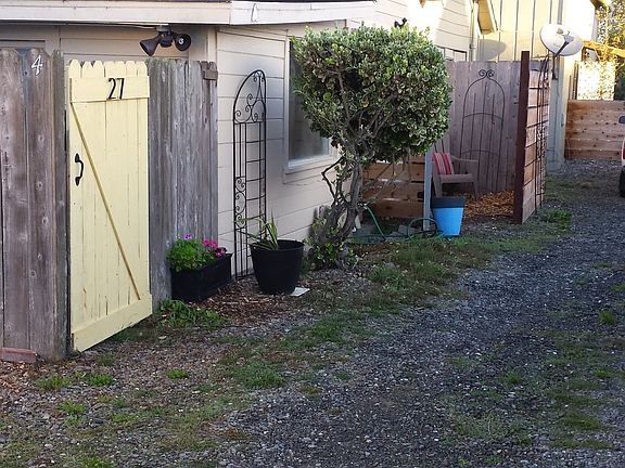 Entrance to the property