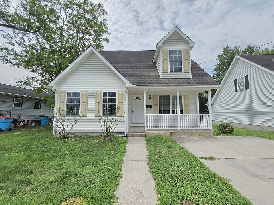1st image of 4 W Grove St