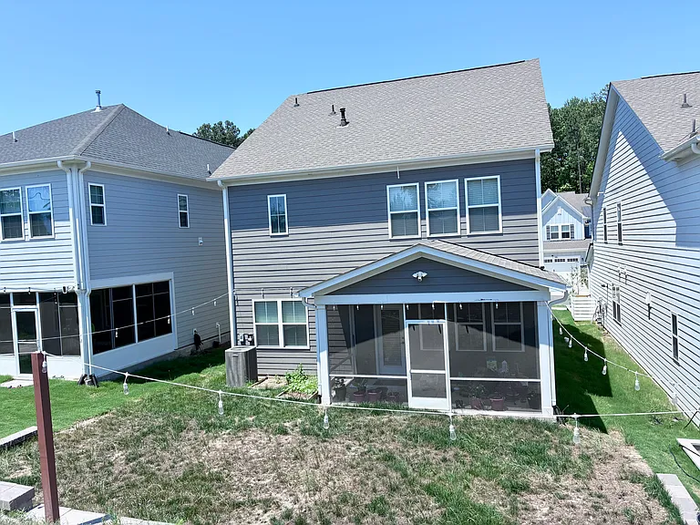 2033 Florine Dr — Photo 24