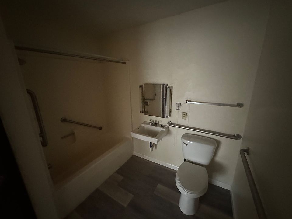 Unit Photo