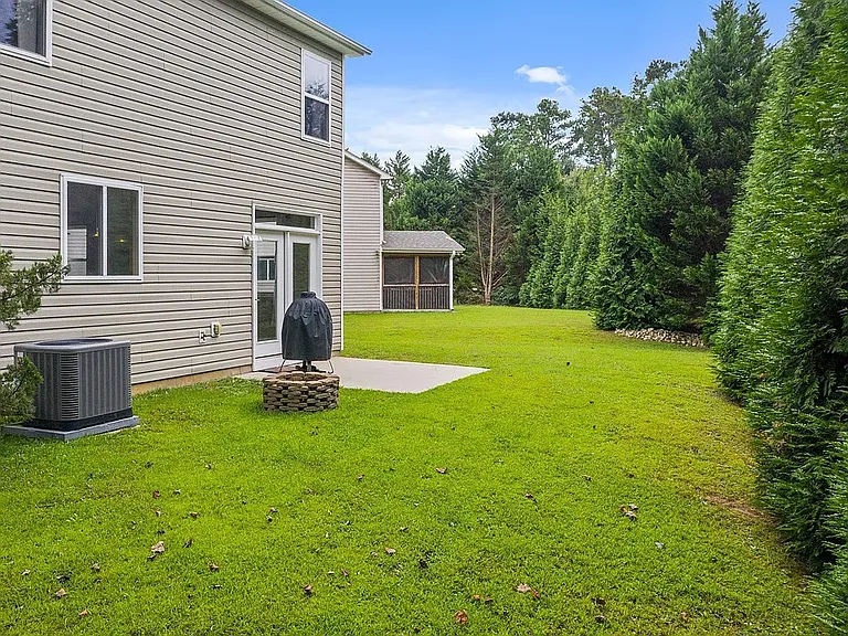 8186 Cohosh Ct — Photo 32