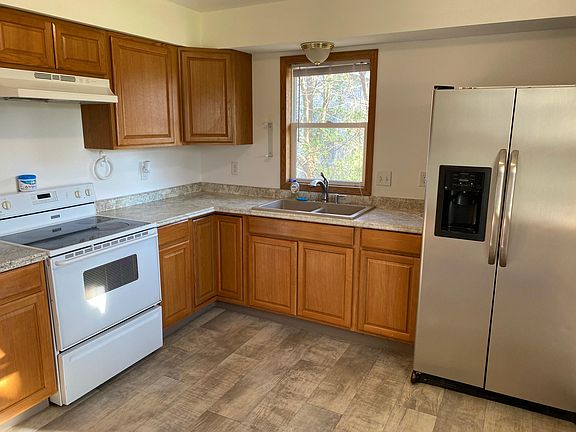 Stainless refrigerator, new cabinets