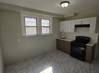 424 Scotland Rd #2B, Orange, NJ 07050