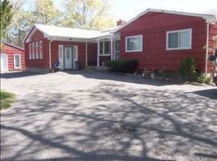 20 Hay Rd, Ridge, NY 11961