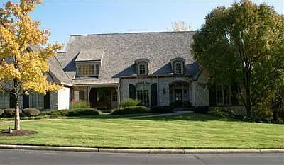 1st image of 233 Kingsley Park Dr
