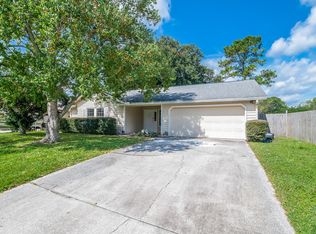 1819 Shannon Lake Dr, Middleburg, FL 32068
