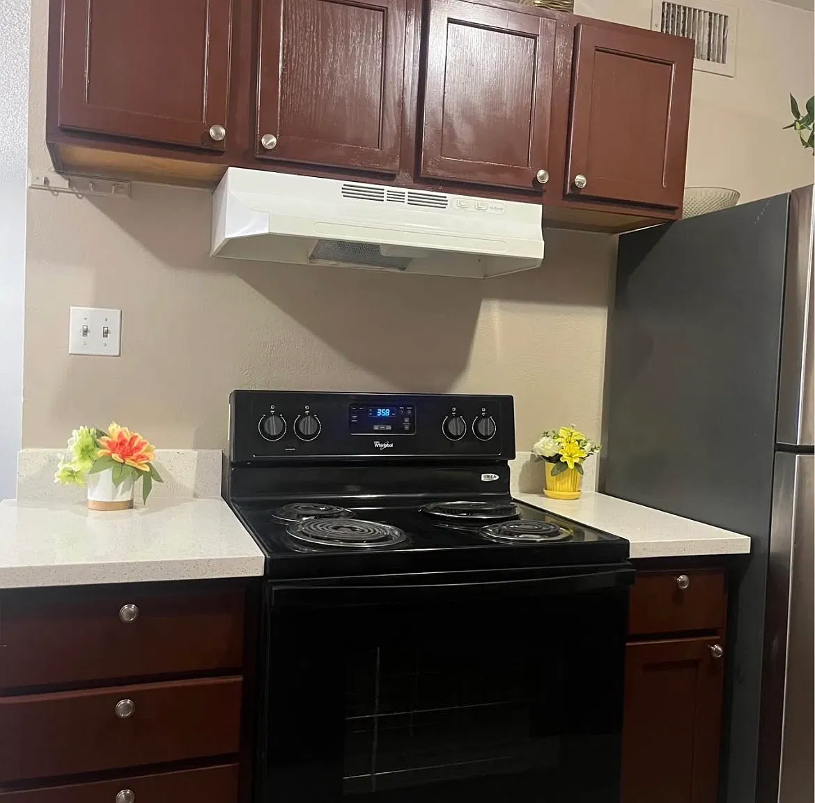 2 bed, $1,050 — Photo 4