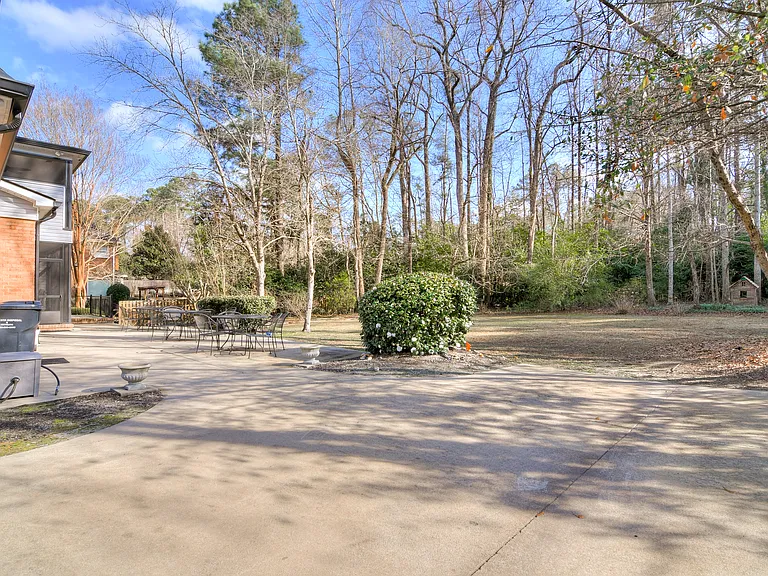 4117 Knollcrest Cir N — Photo 50