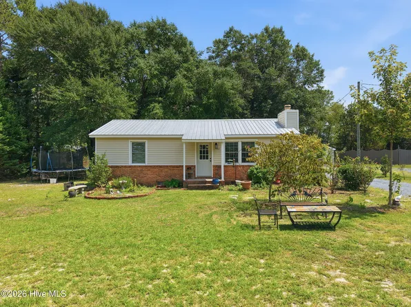 304 Archie Road, West End, NC 27376