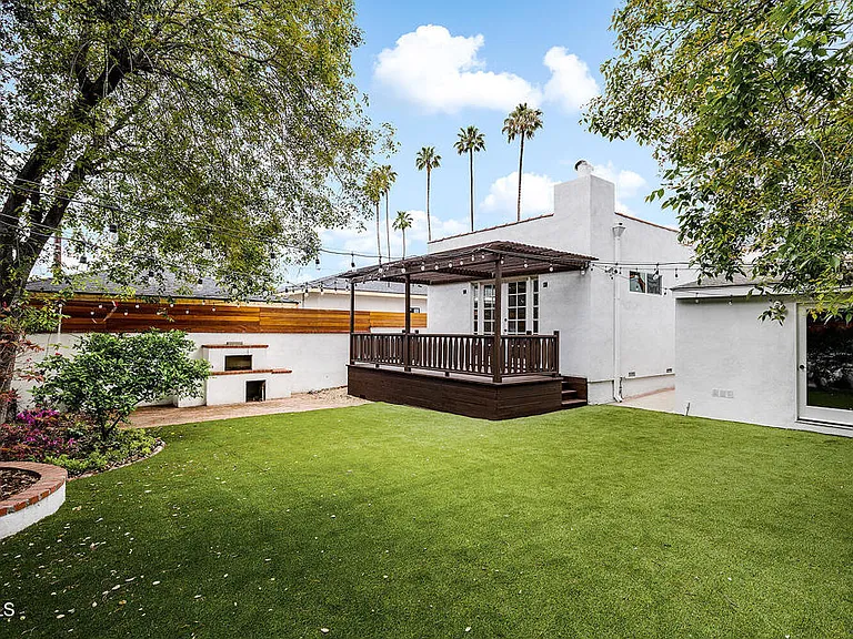 180 W Harriet St — Photo 17