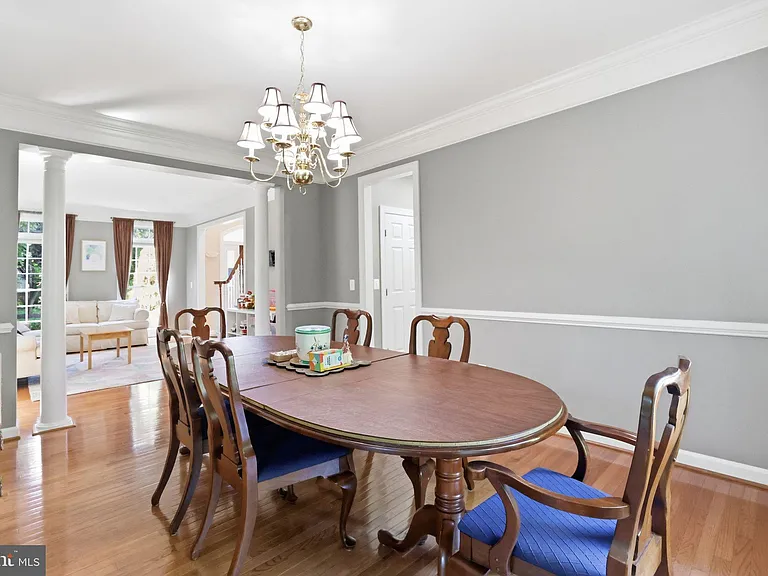 5767 Bush Hill Dr — Photo 11