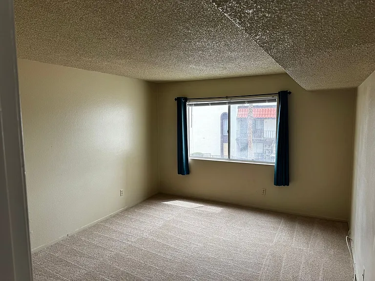 1405 Vegas Valley Dr #112 — Photo 7
