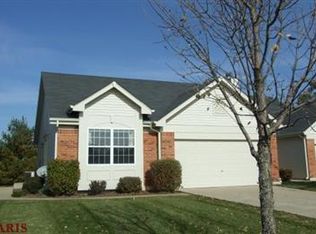 625 Hawk Run Dr, O'Fallon, MO 63368