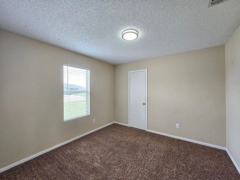 4306 Secretariat Dr — Photo 15
