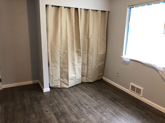 2nd image of 5806 E Roosevelt Ave