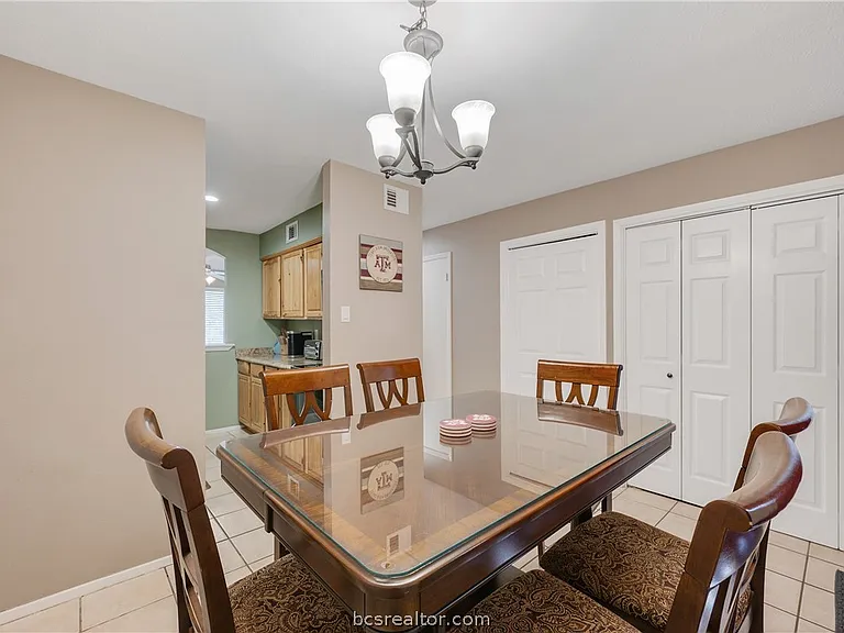 1902 Dartmouth St #Q4 — Photo 8